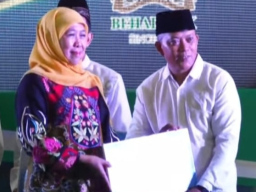Gubernur Khofifah Ajak Dewan Masjid Jatim Berperan Aktif untuk Kemandirian Masjid dan Kesejahteraan Jamaah