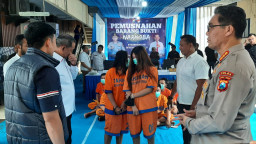 Polda Jatim Musnahkan 9,3 Kg Sabu hingga Ekstasi Jelang Nataru