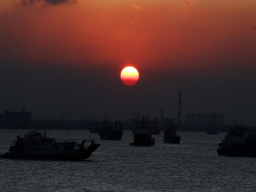 Infrastruktur, Transportasi, dan Konektivitas: Menghubungkan Pusat Pertumbuhan dan Daerah Tertinggal