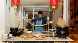 Rayakan Kelimpahan Tahun Baru Imlek 2026, ARTOTEL Harmoni Jakarta Luncurkan Menu “The Feast of Fortune”