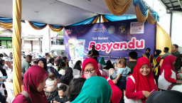 Indomaret Gelar Kegiatan Posyandu dan Sobat Parenting, Dihadiri Ratusan Warga Surabaya