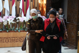 Kejati Jatim Tahan Tersangka Baru dalam Kasus Korupsi Dana Pendidikan Rp127 M