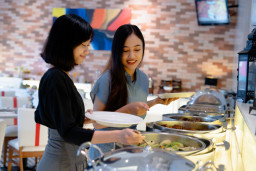 Hangatkan Silaturahmi Lebaran, ARTOTEL TS Suites Surabaya Hadirkan Hampers dan Paket Halal Bi Halal Bernuansa Nusantara