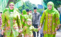 Khofifah dan Arifah Saksikan Deklarasi Muslimat Jateng dan DIY Suarakan 9 Imbauan kepada PBB untuk Hentikan Perang