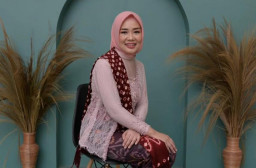 Dari Ruang Praktik ke Layar Ponsel, Misi Edukasi Aman Bidan Afita untuk Ibu Hamil