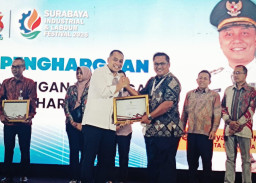 Indomaret Cabang Gresik Raih Penghargaan Penyerapan Tenaga Kerja Lokal Terbaik di SIL Festival 2026