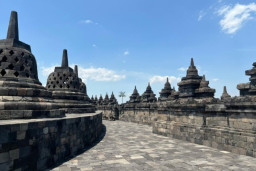 KAI Wisata Luncurkan Paket Festival Waisak Borobudur 2026, Perjalanan Nyaman dan Pengalaman Spiritual