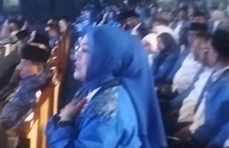 Ning Ema Cucu Mbah Wahab, Diperkenalkan Zulhas sebagai Kader Baru PAN yang Hebat