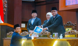 Pemprov Bersama DPRD Jatim Sepakati Dua Raperda Strategis