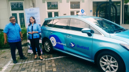 Bluebird Group Perkuat Konektivitas Surabaya Lewat Layanan Multimoda dan Armada EV