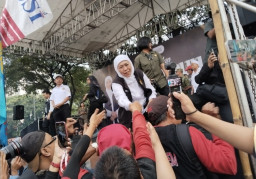 Gubernur Jatim Khofifah Sepakat dengan Buruh, Berikut Daftar Tuntutannya