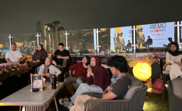 Bukan Sekadar Nobar, Cinema Under The Stars Jadi Ruang Bertemunya Komunitas Kreatif di Soirée Rooftop