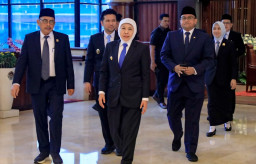 Gubernur Khofifah Sampaikan Nota Keuangan Raperda Pertanggungjawaban APBD Jatim 2025