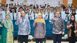 Gubernur Khofifah Paparkan Transformasi Pendidikan dan Inovasi Jawa Timur Dihadapan Ratusan CPNS di LAN-RI Makassar