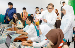 Ibu Gubernur Khofifah Ingatkan Peserta Lolos SPMB Jatim Segera Daftar Ulang, Jalur Pemenuhan Kuota Dibuka 29 Juni 2026