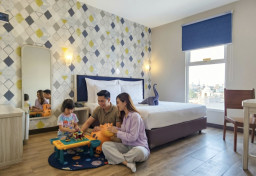 Hotel 88 Kedungsari Surabaya Luncurkan Executive Family Room with Kids Play, Bidik Wisata Keluarga Saat Liburan Sekolah