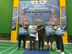 Polda Jatim Sabet Juara 1 Turnamen Bulutangkis Piala Kapolda Cup 2026