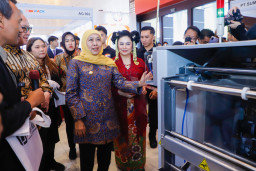 Gubernur Khofifah Buka Pameran ALLPack Surabaya Expo 2026
