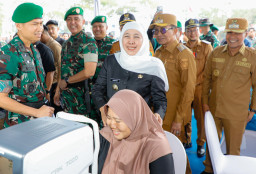 Gubernur Khofifah dan Pangdam V/Brawijaya Resmi Buka Karya Bakti Skala Besar TNI AD di Madura