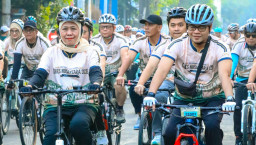 HUT ke-73 Bank Indonesia, Gubernur Khofifah Gowes Bareng Deputi Bank Indonesia