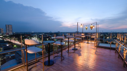 Cari Hotel Staycation di Surabaya? EXCOTEL Punya 3 Paket Menginap Lengkap dengan Promo Menarik