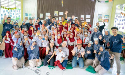 Karyawan Merdeka Copper Gold Mengajar Ratusan Siswa Pohuwato