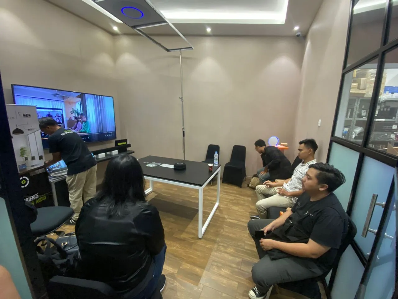 Shure Hadirkan Stem Ecosystem untuk Kebutuhan Virtual Meeting