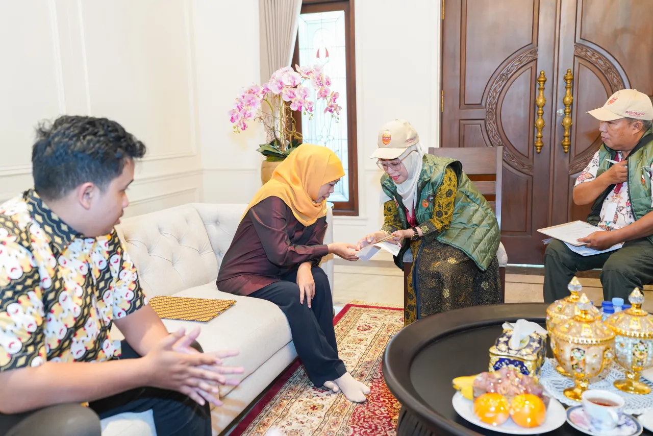 Pesan Khofifah Usai Coklit Pilkada Serentak 2024