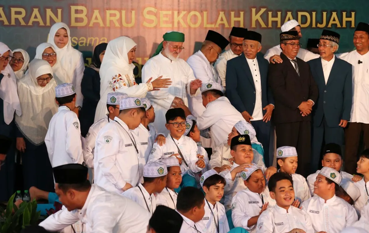 Syeikh Fadhil Al Jailani Bagikan Kunci Sukses Menuntut Ilmu pada Siswa Khadijah