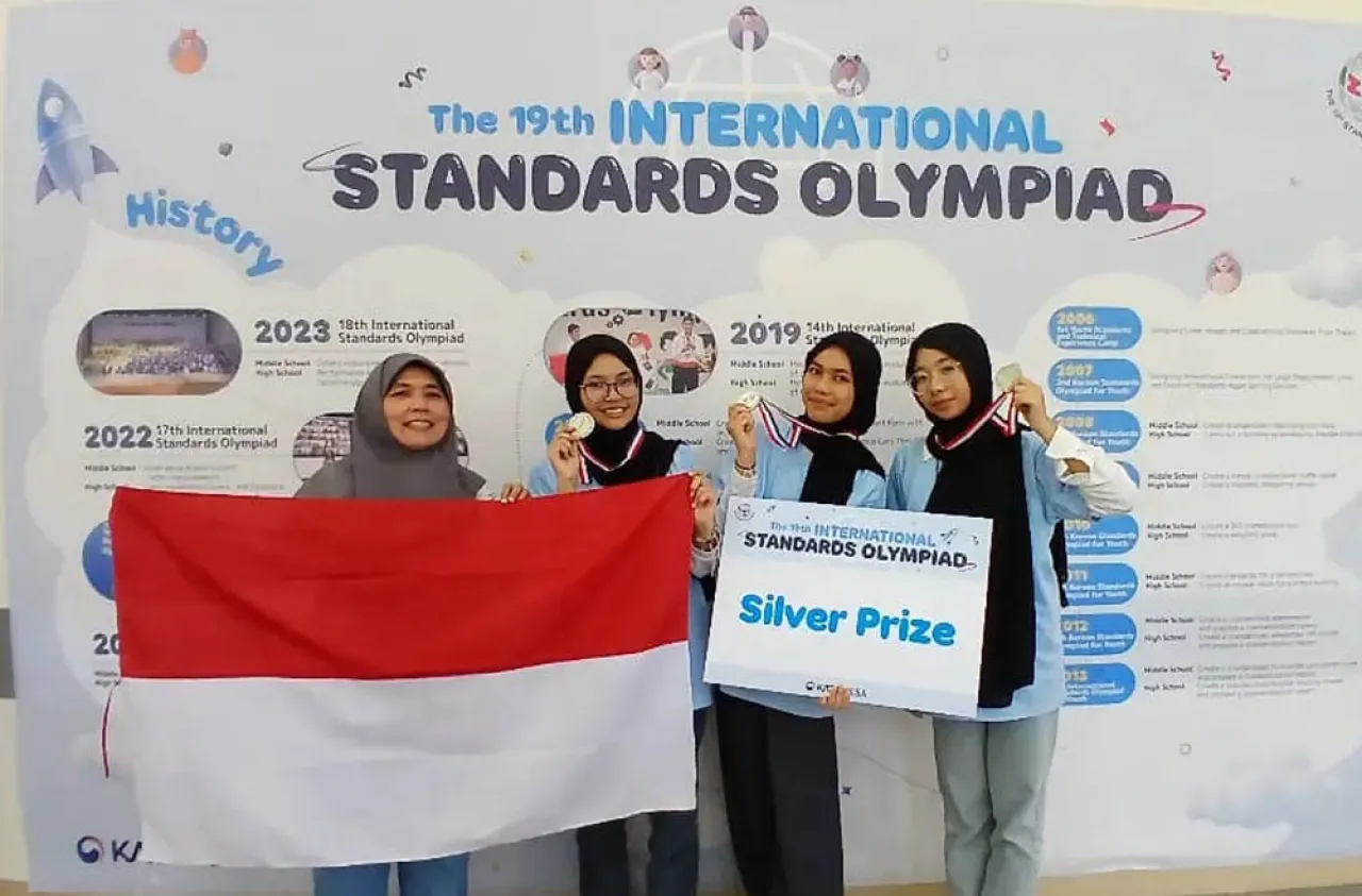 Kado Kemerdekaan dari Tim Indonesia pada Olimpiade Standar Internasional