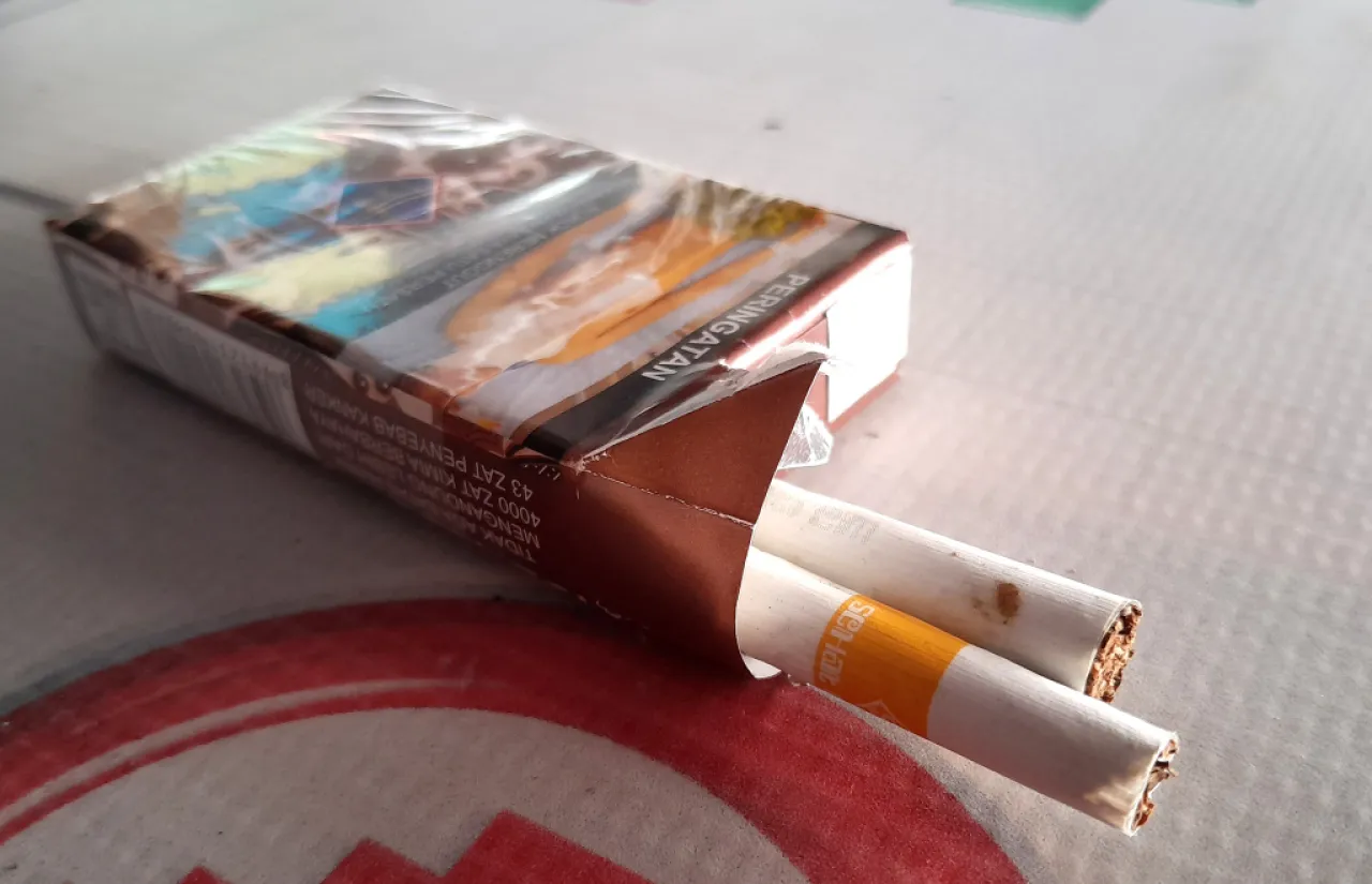 Pakar Kebijakan Publik UNAIR Tanggapi Sengketa Larangan Rokok Eceran