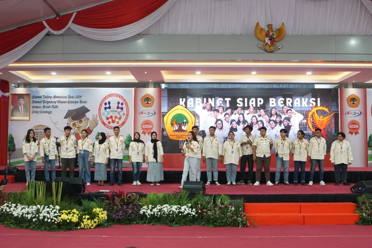 BKK-UKM Tampilkan 28 UKM dalam Acara PKKMB Untag Surabaya