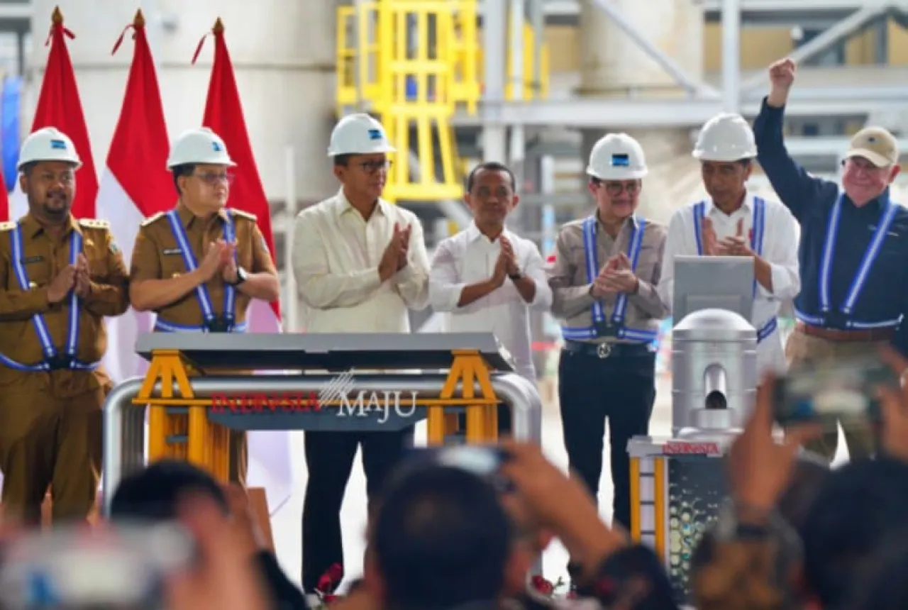 Jokowi Resmikan produksi Smelter PT Freeport Indonesia di Gresik Jawa Timur