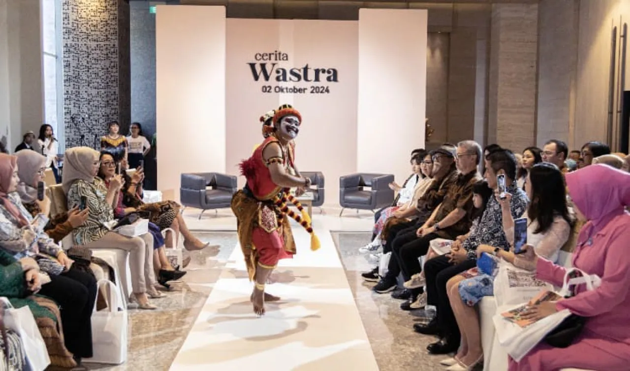 Persembahan Hari Batik Nasional Alila Solo, Pameran Koleksi Batik Eksklusif Tahun 1950