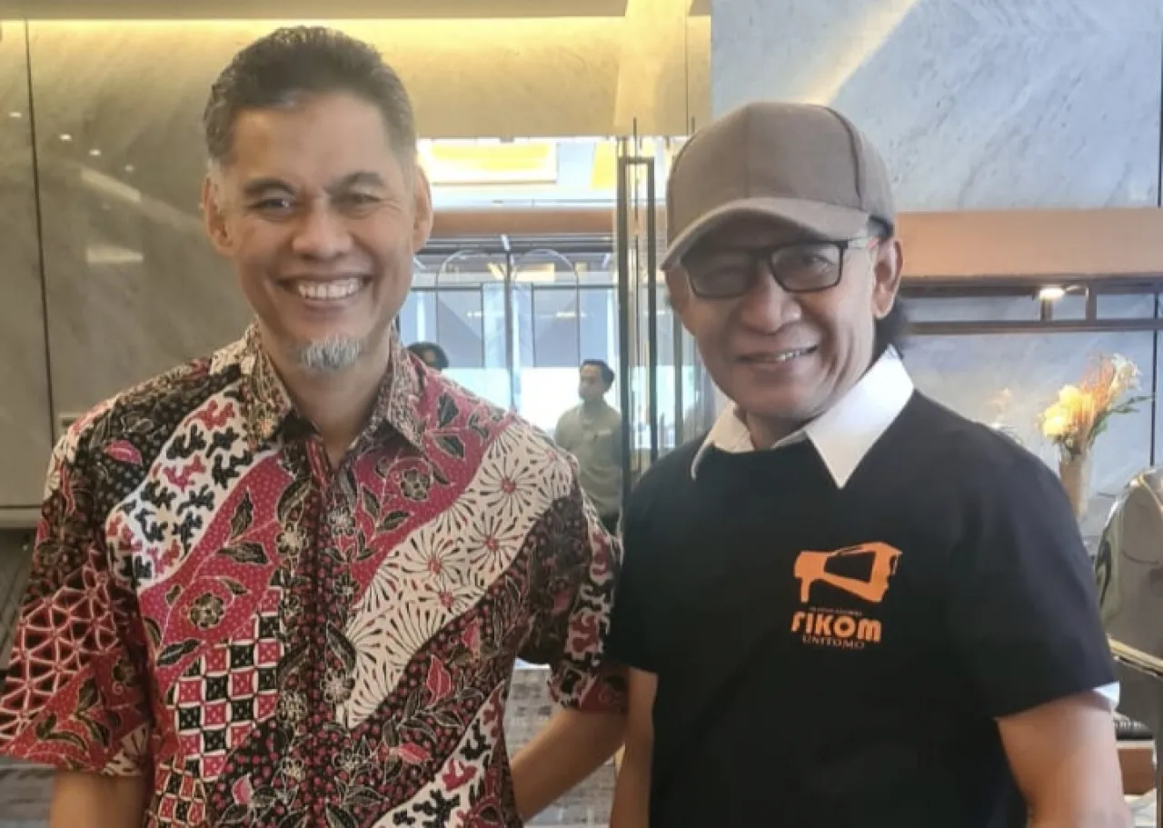 Menolak Punah, Eksistensi Radio Antara Tantangan dan Peluang di Era Digital