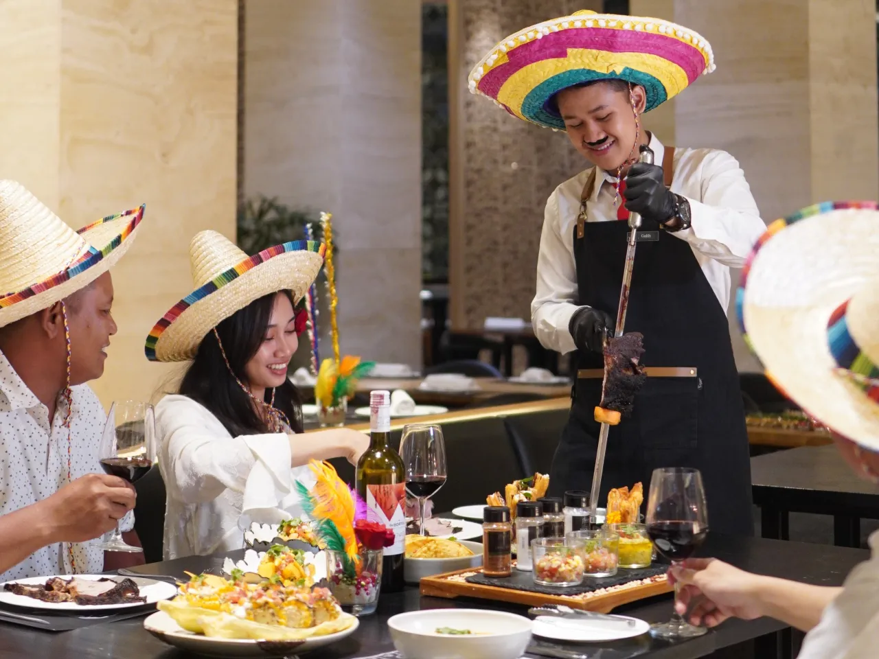 Jelajahi Kuliner Dunia, Meat Me!! In Mexico: Jueves de Fiesta, Petualangan Kuliner Baru di Alila Solo