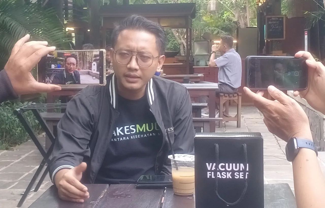 Khofifah Kunjungi PGS, Nakes Muda Jatim Gelar Pemeriksaan Kesehatan Gratis