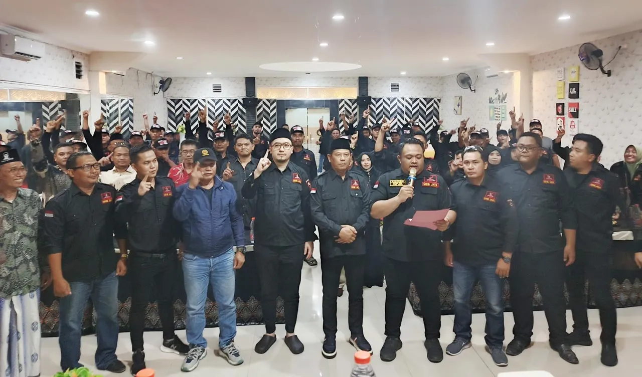 Usai Jokowi Cabub-Cawabup ini Didukung Ormas Bentukan Prabowo, Siapa Dia?