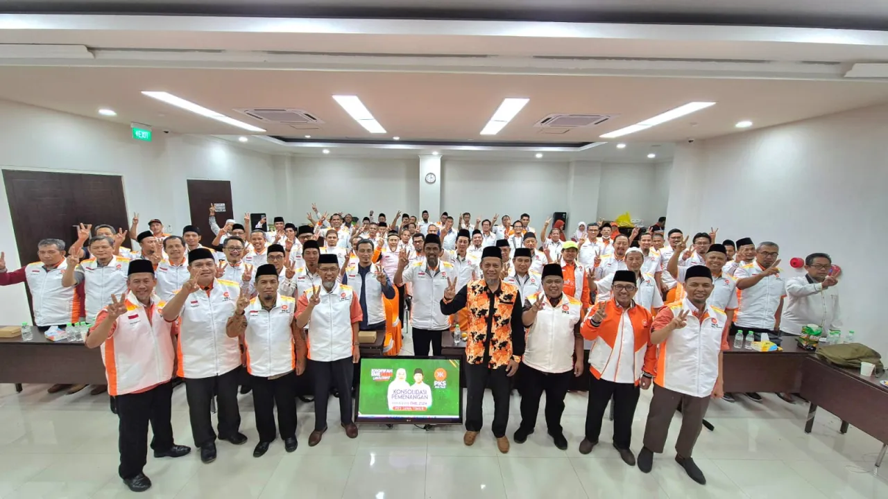Rakerwil PKS Jatim, Kang Irwan Optimis 70 Persen Paslon yang Diusung PKS Menang