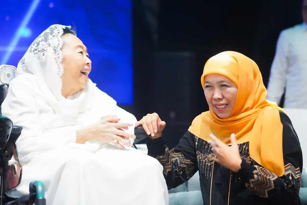 Gus Dur Tokoh Besar yang Memiliki Pengaruh Besar dalam Hidup Khofifah