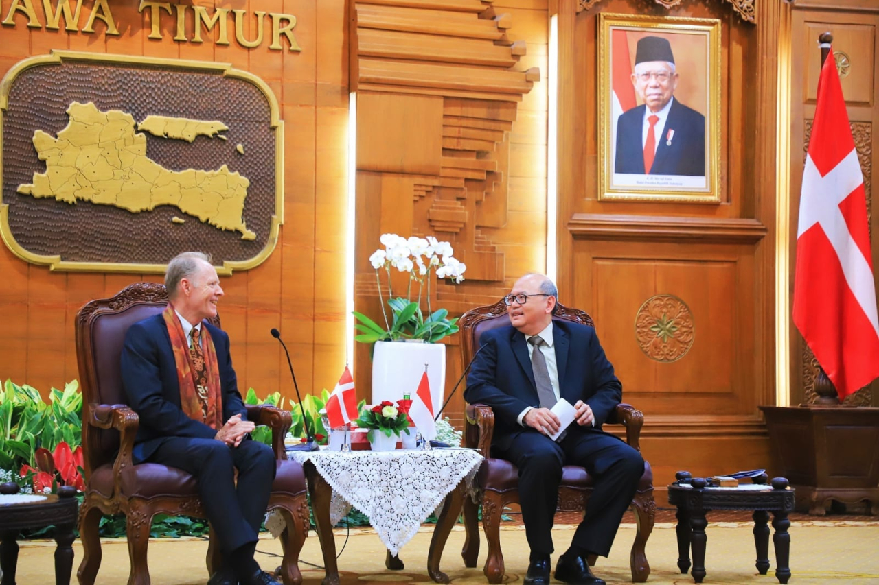 Duta Besar (Dubes) Denmark untuk Indonesia, Sten Frimodt Nielsen di Gedung Negara Grahadi Surabaya, Kamis (20/6/2024). AyoFoto/Humas Prov Jatim