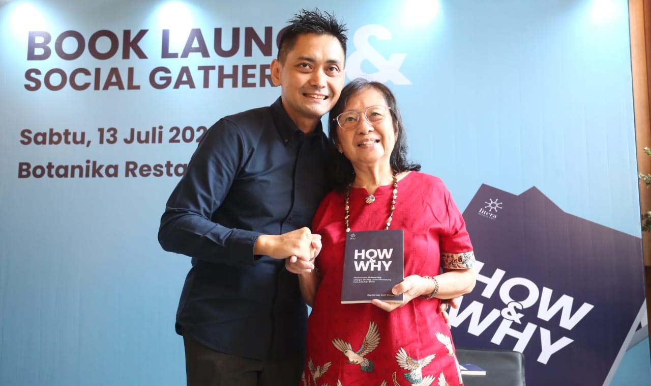 JD Darmawan Ardi Priyonggo Luncurkan buku How and Why Outsourcing  How & Why di Surabaya, Sabtu (13/7/2024). Foto/Alim Perdana