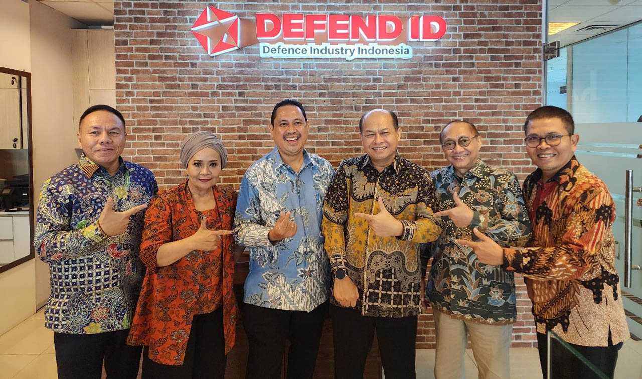Jajaran direksi PT PAL Indonesia. Foto/PT PAL