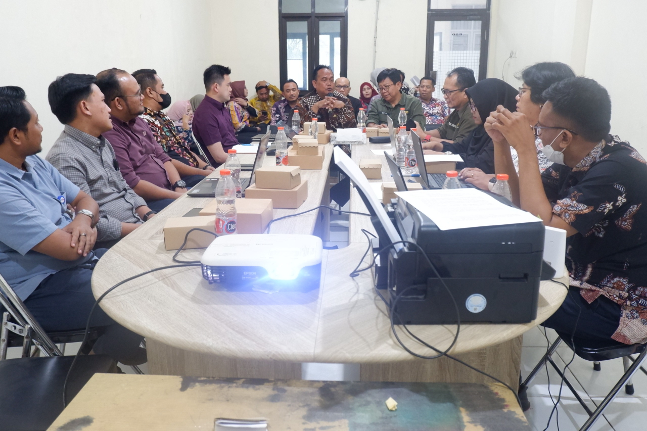 DPMPTSP Provinsi Jawa Timur Berhasil  Selesaikan Permasalahan Penanaman Modal di Lamongan