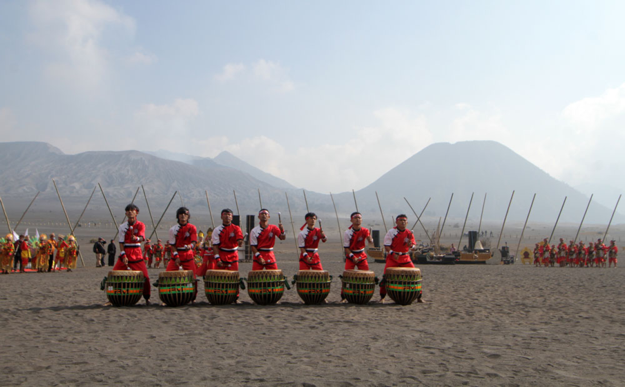 Salah satu penampilan kesenian tradisional di gelaran Eksotika Bromo 2024. Foto/Putri Yeza