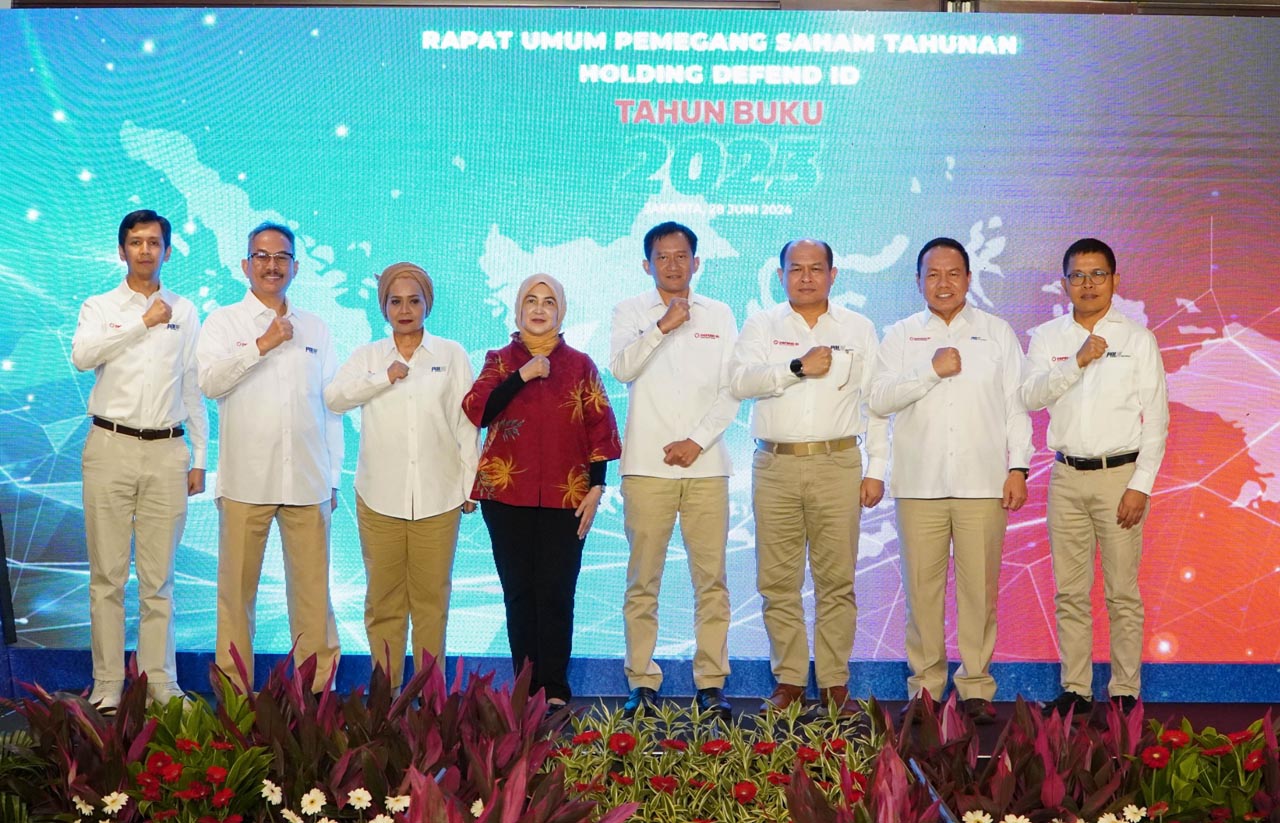 Jajaran direksi PT PAL Indonesia usai RUPST 2024. Foto/PT PAL