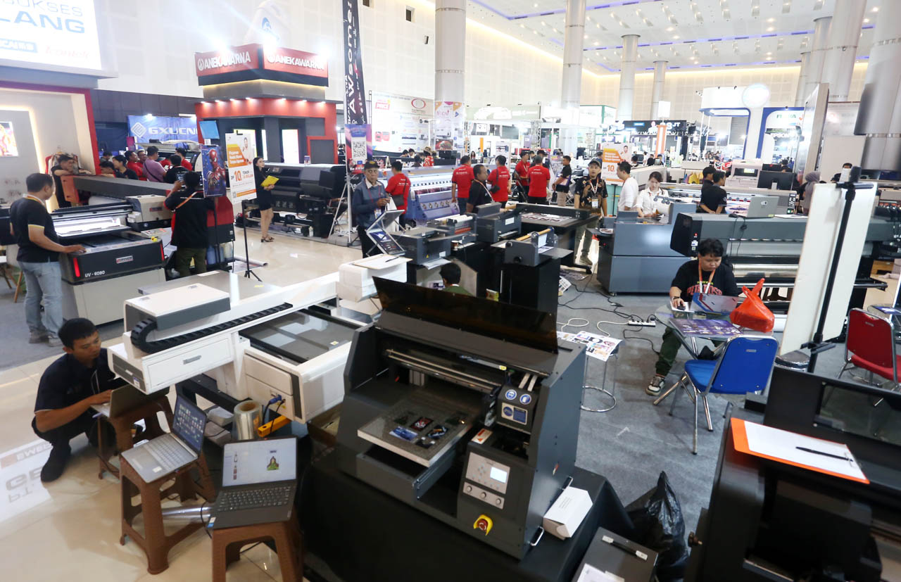 Ayo ke Pameran Surabaya Printing Expo, Banyak Mesin Printing Terbaru Lho Rek!