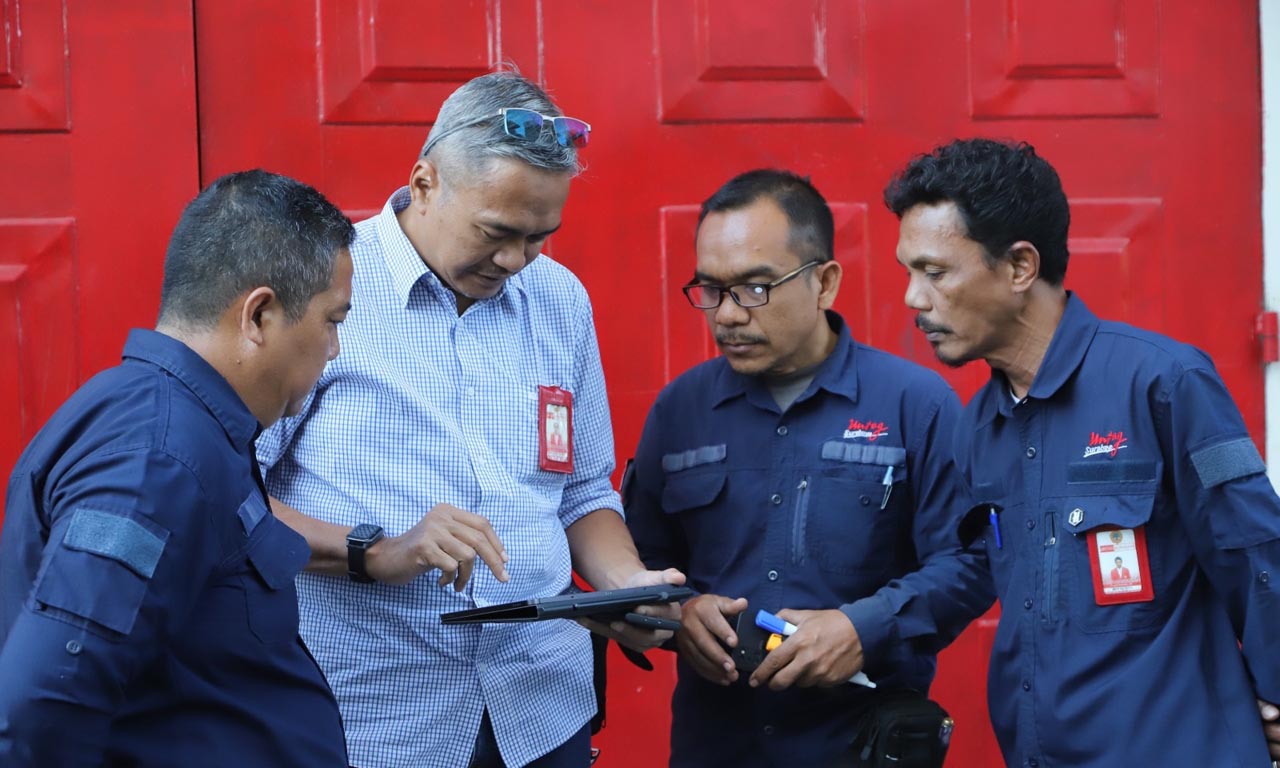 Tim Layout dan Dekorasi berharap tidak ada gangguan diluar prediksi, sehingga PKKMB 2024 dapat berjalan dengan baik dan lancar. Foto/Humas Untag Surabaya