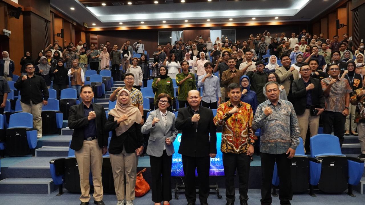 CEO PT PAL Indonesia, Kaharuddin Djenod, pembicara dalam Leader Talks “PAL Goes to Campus” di Universitas Gadjah Mada (UGM) Yogyakarta, Selasa (24/9). Foto/PT PAL