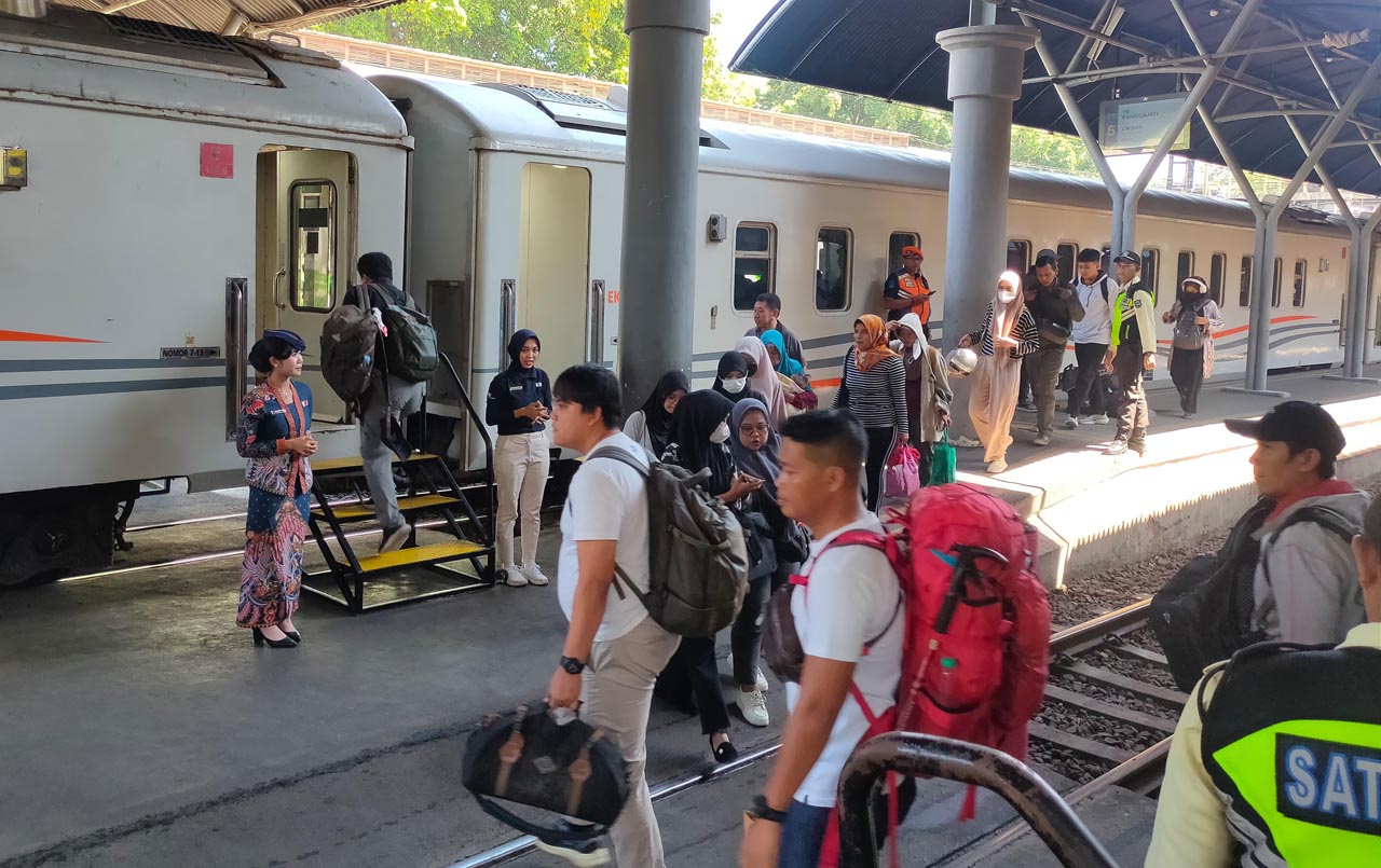 Suasana di Stasiun Surabaya Gubeng pada Jumat (13/9/2024). Foto/ Daop 8 Surabaya